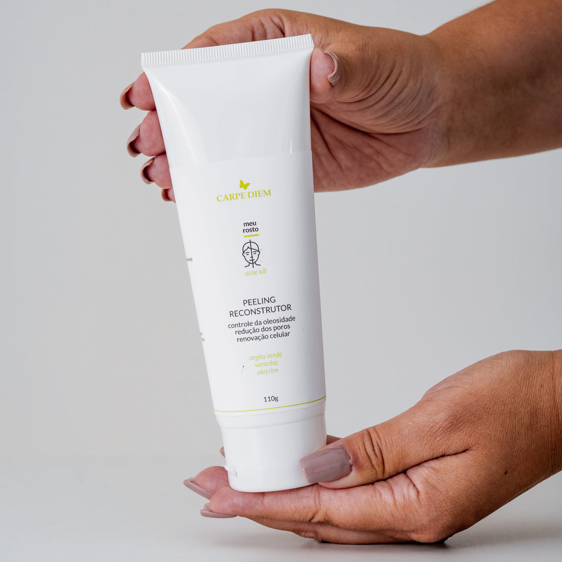 PEELING RECONSTRUTOR 110g - Argila Verde, Verochic e Alecrim - Renova a pele, reduz poros dilatados e controla a oleosidade