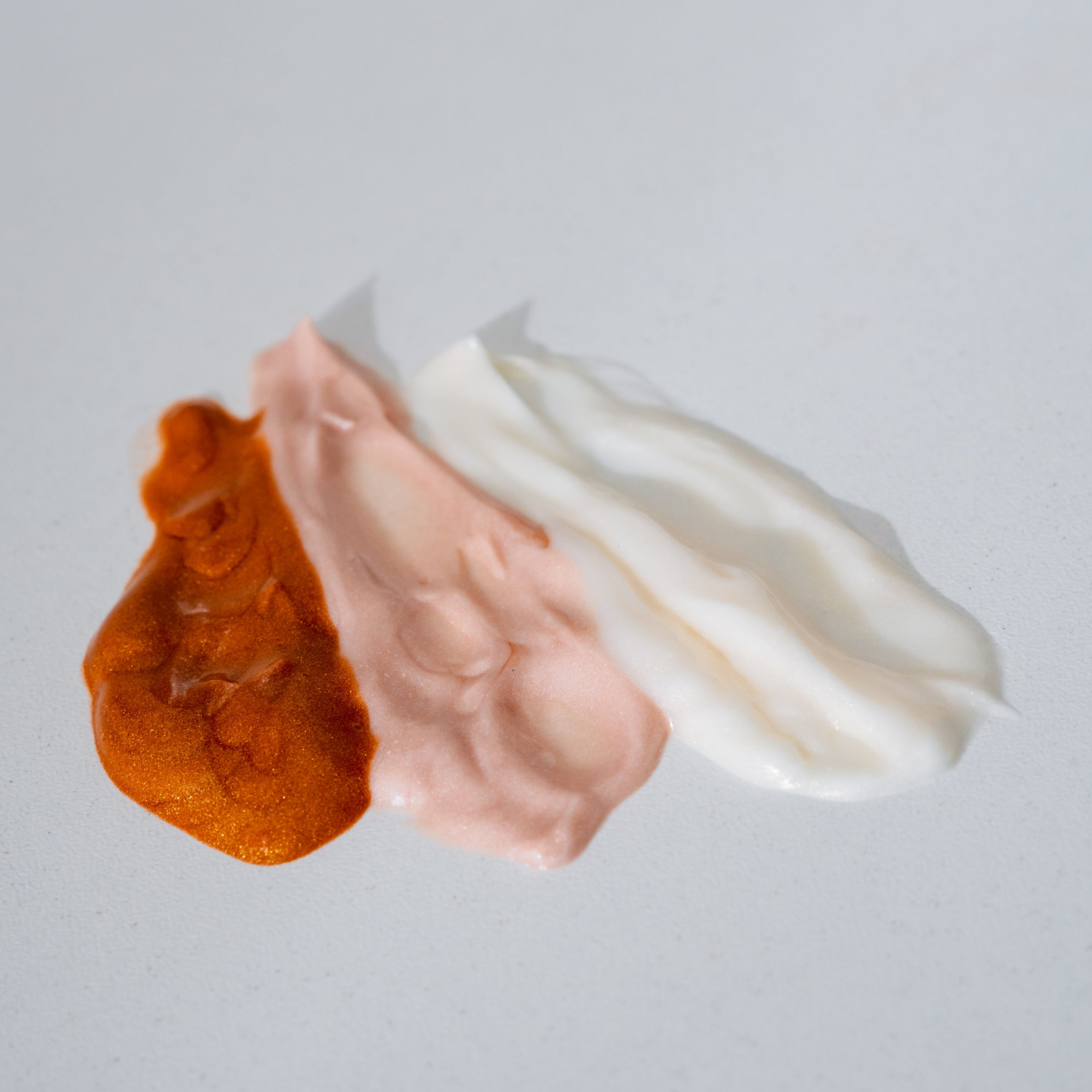 HIDRATANTE LIGHT SHINE 110g | Hidratação Intensa com Efeito Iluminador Natural