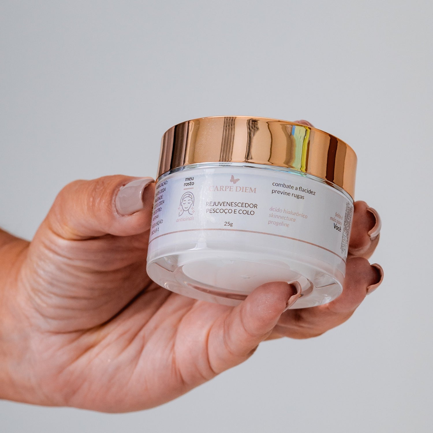 KIT TOQUE DE REJUVENESCIMENTO - Espuma de Limpeza Facial, Rejuvenescedor Pescoço e Colo, Rejuvenescedor dos Olhos e Sérum Preenchedor Firmante