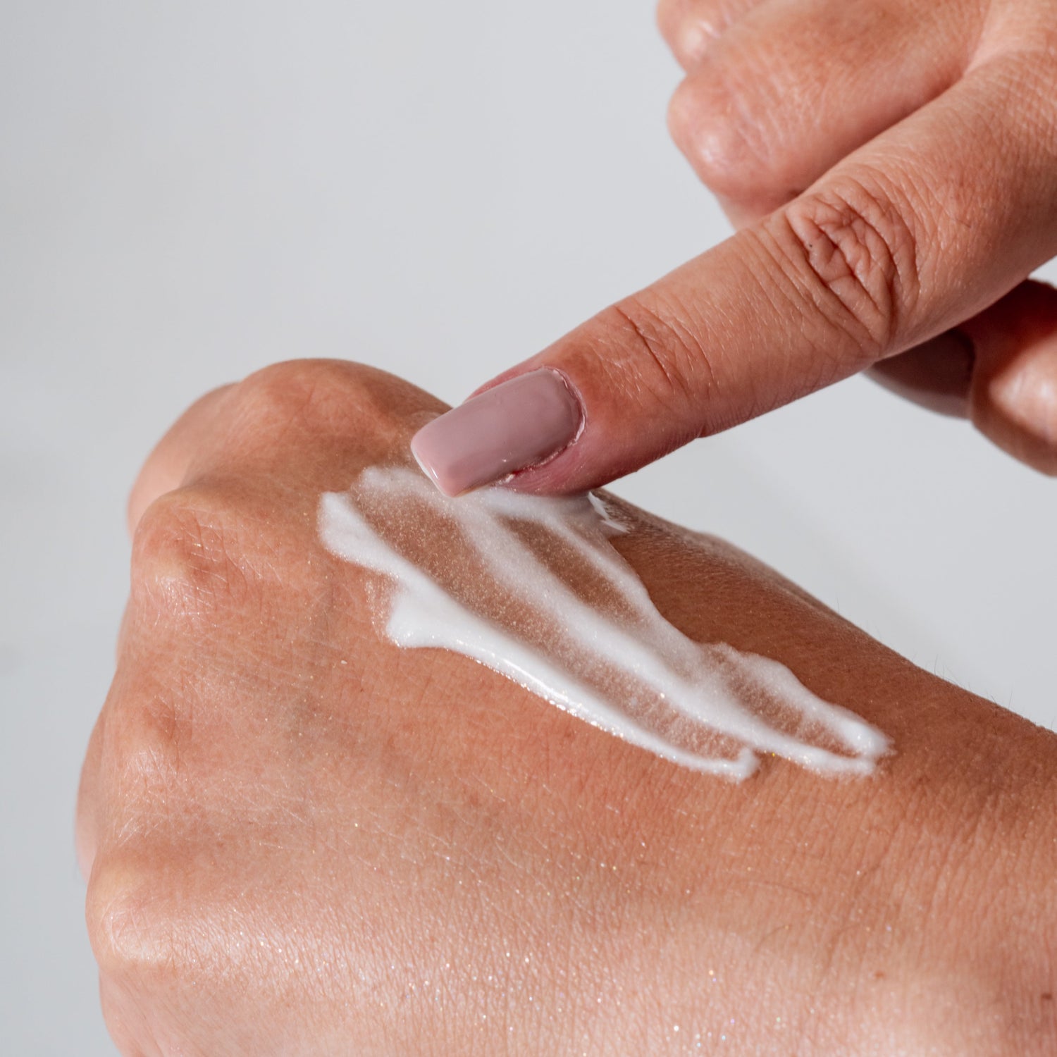 HIDRATANTE GOLDEN GLAM 110g | Hidratação com Efeito Iluminador Dourado Intenso